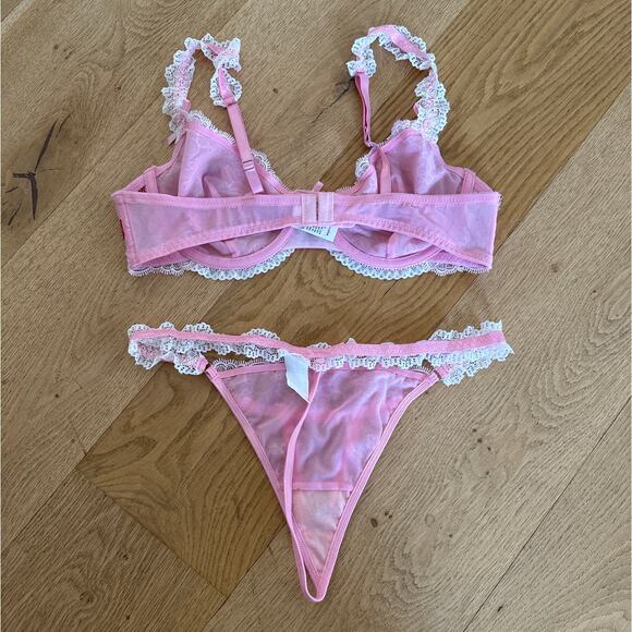 No brand - Strawberry and  Lace Underwire Bra & Thong Set in Pink & White - Picture 3 of 4